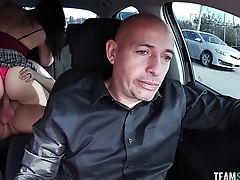 Dark Haired Chick Fucks With Bf At The Backseat During Uber Rail